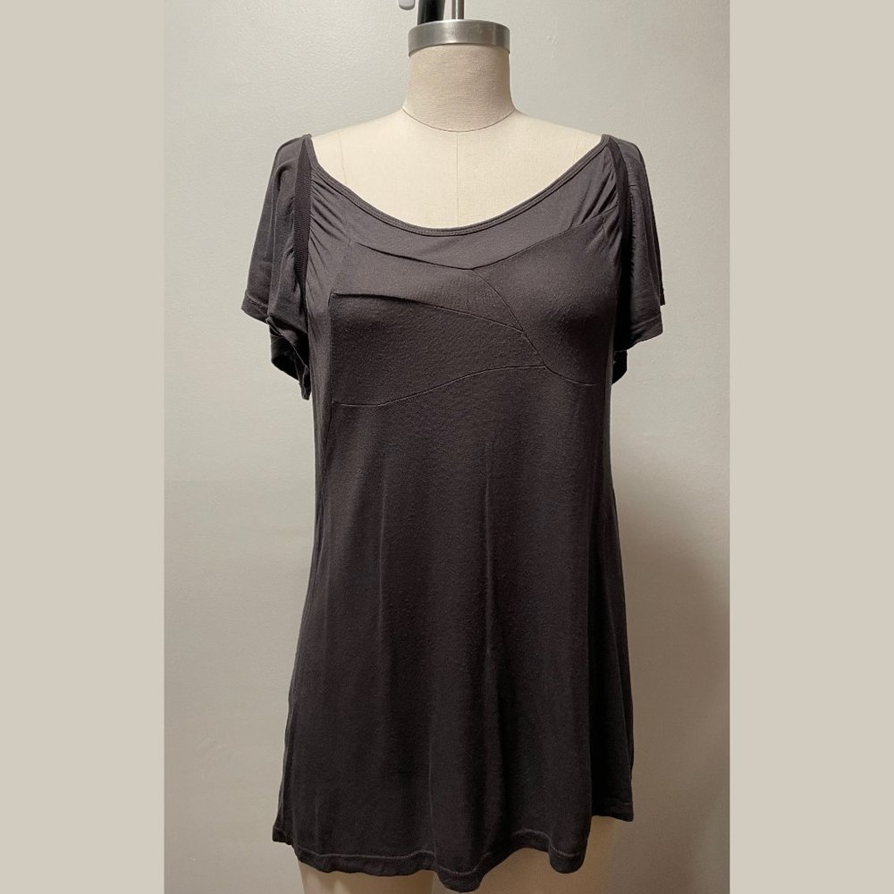 Clu Drapey Flutter Sleeve Top (EUC) – Dark Grey Size L